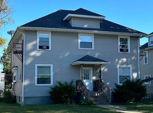 712 6th Ave S, Clinton, IA 52732