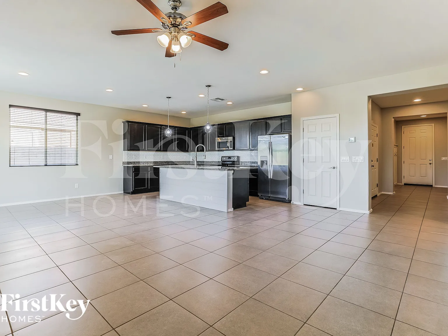 3 bed, 2.0 bath, 1506 sqft, $2,475 — Photo 4