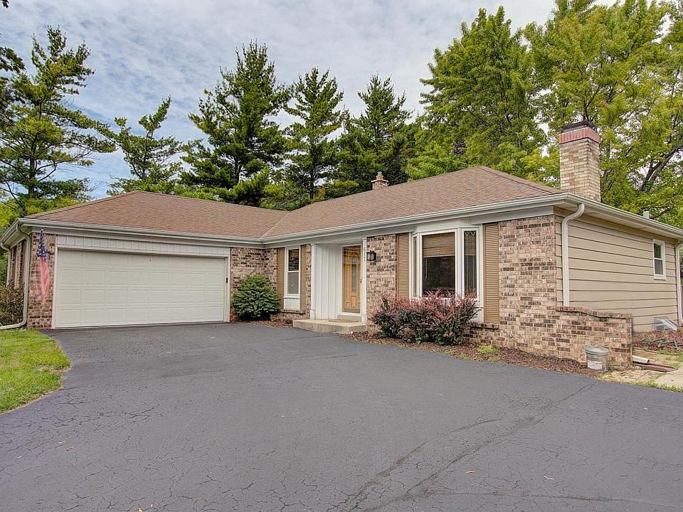 1st image of 617 Everett Dr