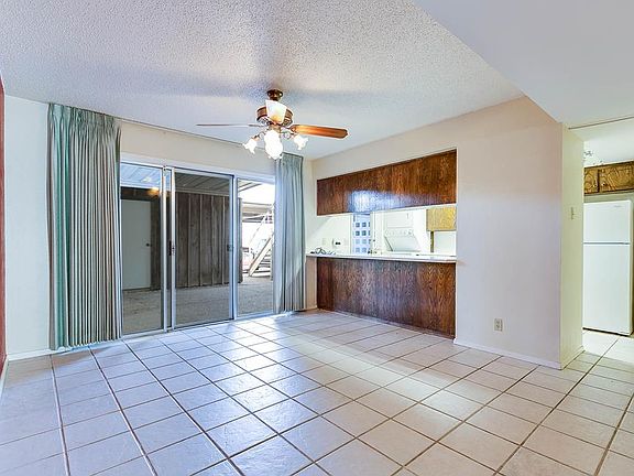 5th image of 2460B University Ave