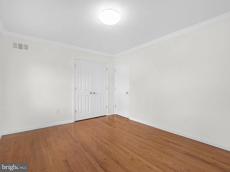 14204 Woodcrest Dr — Photo 32