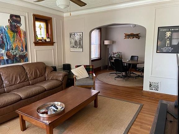 2nd image of 5068 Pernod Ave #5068
