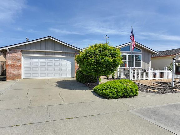 2nd image of 2729 Burlingame Way