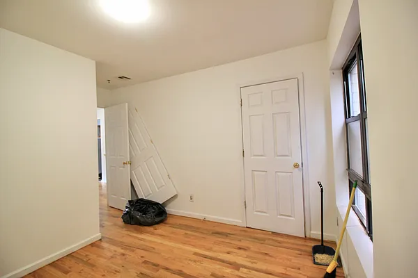 Rented by Hagstrom Management Inc | media 21