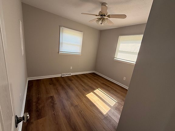 5th image of 164 Market Rd