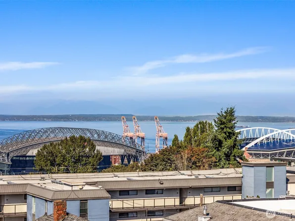 1723 13th Avenue S #404, Seattle, WA 98144