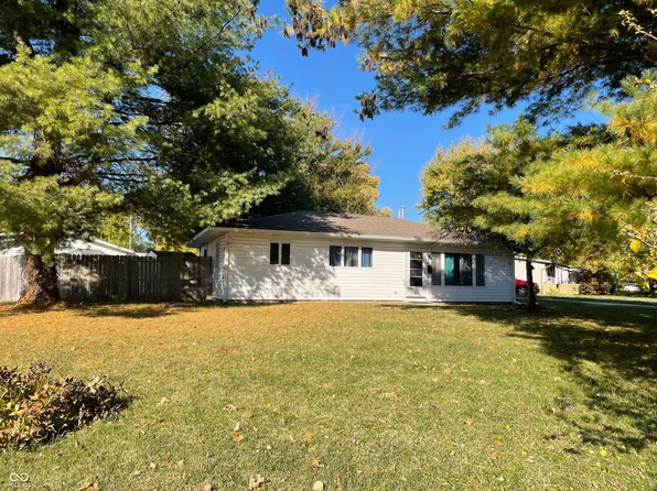 624 Sweetbriar Ave, New Whiteland, IN 46184