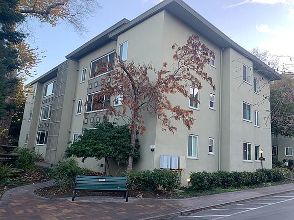 2nd image of 155 El Camino Real APT 10