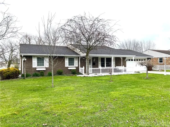 1399 Highland Dr, Greenville, OH 45331