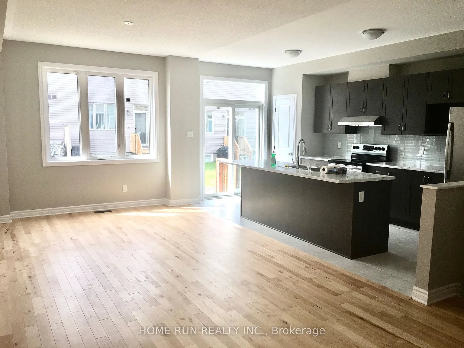 3 bed, $2,600 — Photo 4