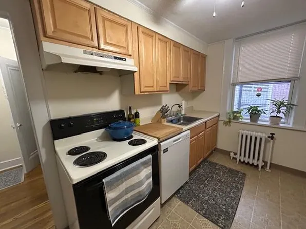 90 Grove St #C3, Stamford, CT 06901