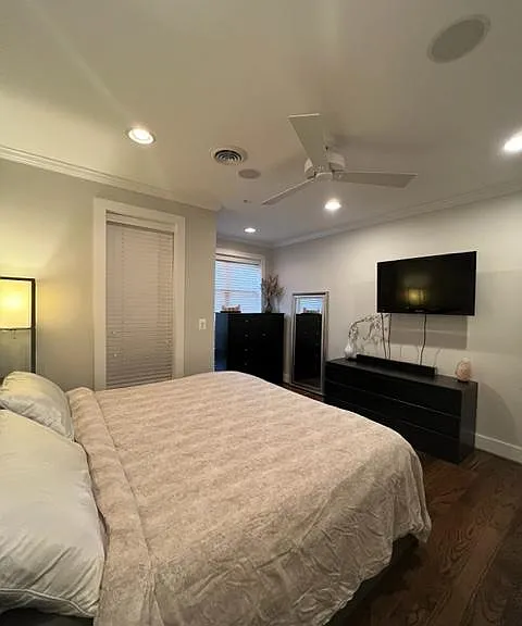 Master Bedroom has a fan