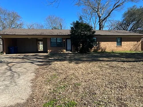 308 Hanks St Photo 1