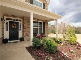 6301 Falcon Knoll Cir, Raleigh, NC 27616