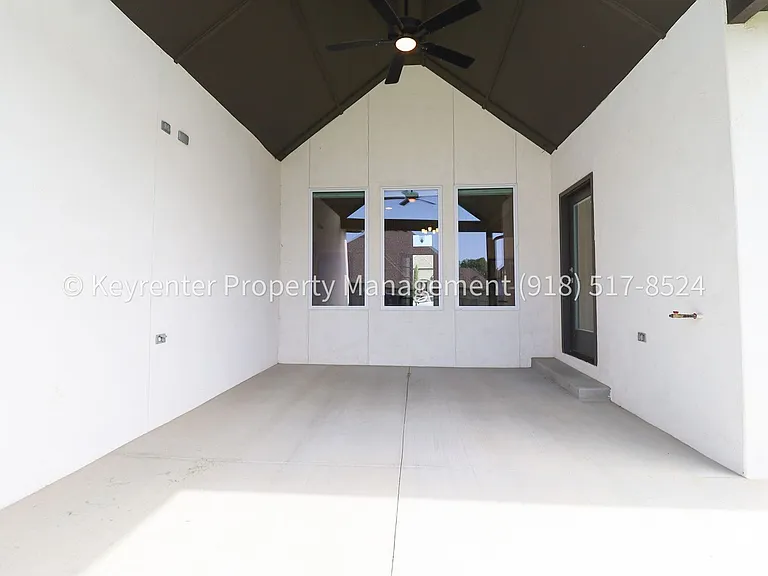 3809 W Union St — Photo 54