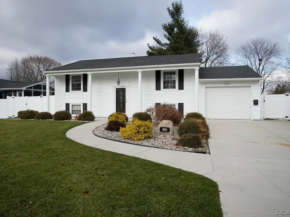 903 Pontiac Trl, Tecumseh, MI 49286