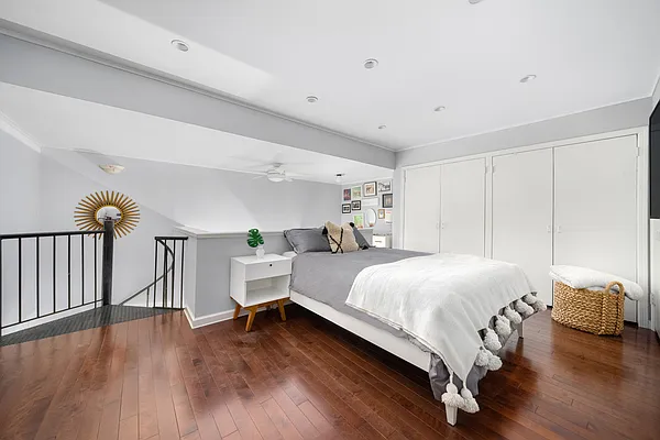 Sold by Compass | media 5