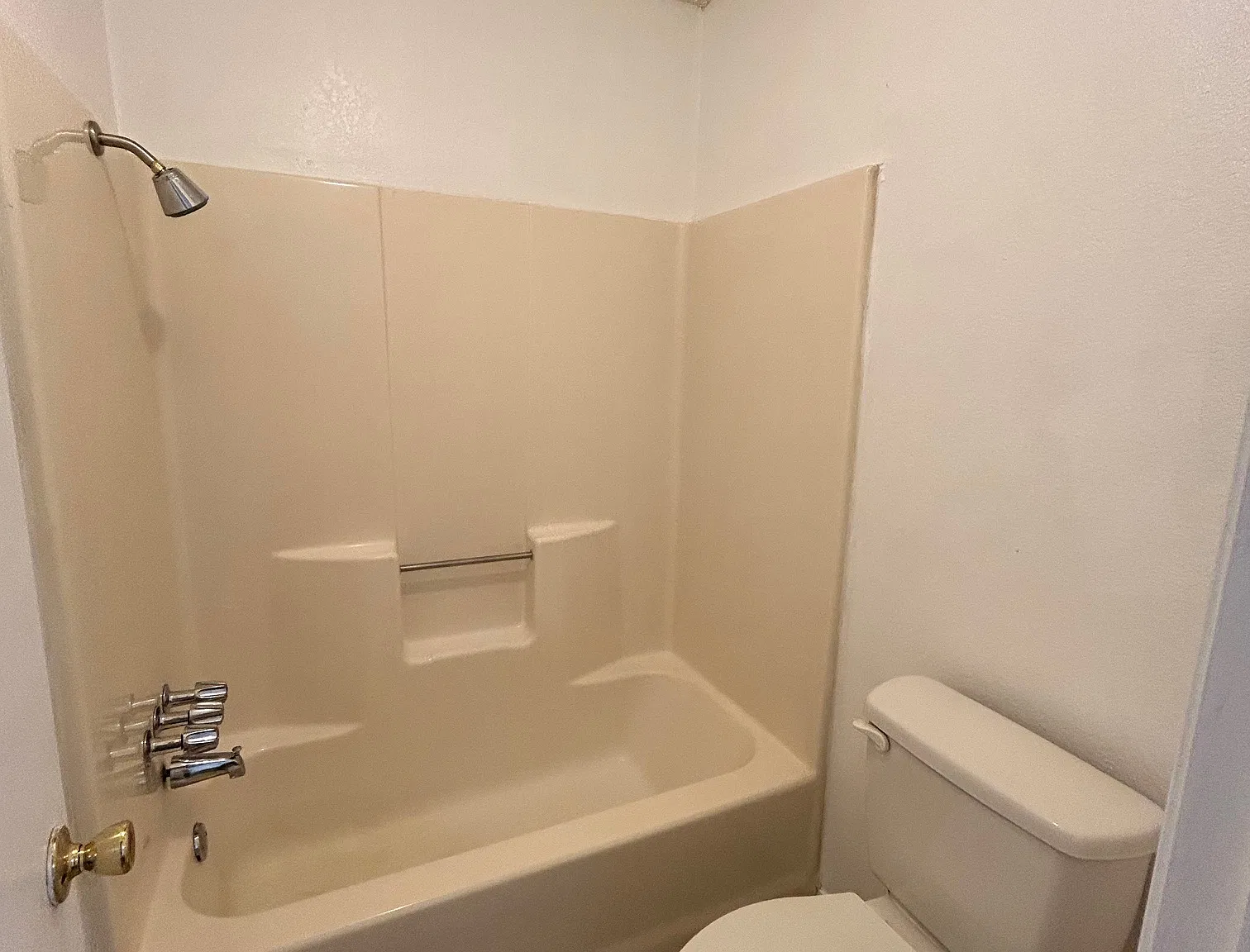 3 bed, 1425 sqft, $1,875 — Photo 4