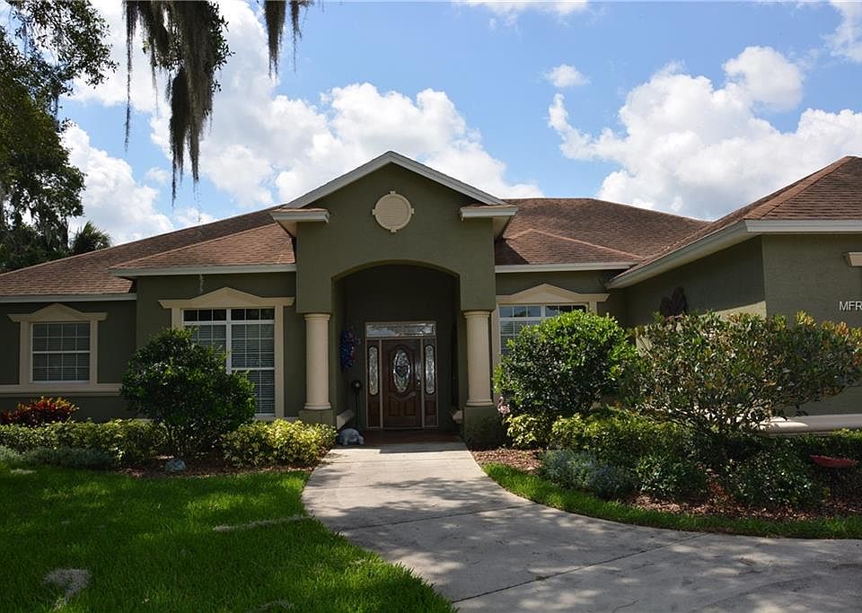 1st image of 805 Square Lake Dr