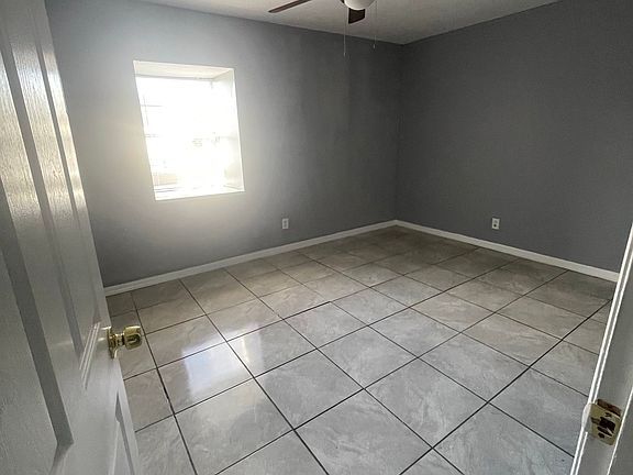 5th image of 9013 Tudor Dr #G201