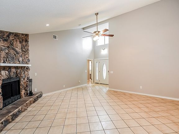 3rd image of 1442 Classic Oak Ct