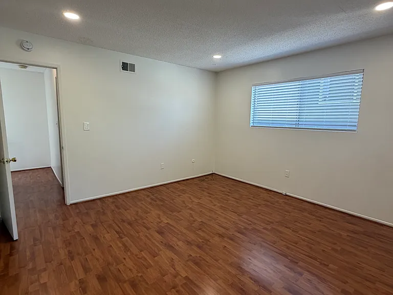 14522 Del Amo Ave #D — Photo 14