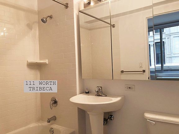 4th image of 111 Worth St APT 14J