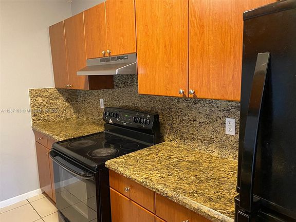 4th image of 11576 NW 43rd St #11576