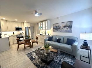 175 5th Ave S #103, Naples, FL 34102