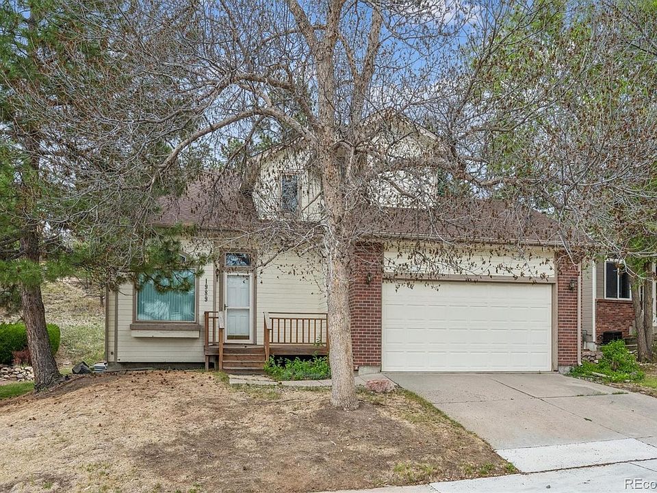 1st image of 1989 Foxfield Drive
