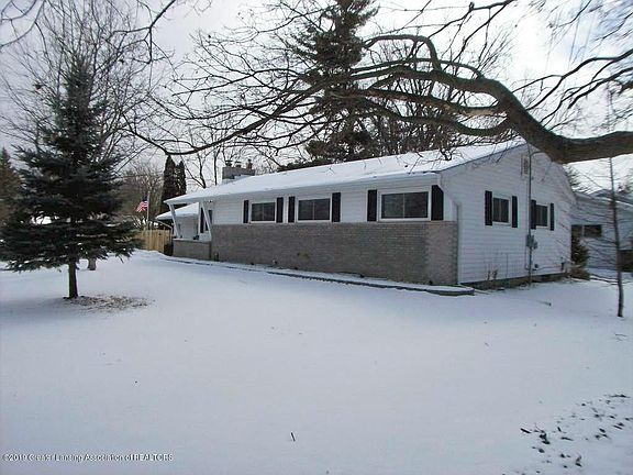 4th image of 3323 Delta River Dr