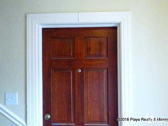3rd image of 931 Cedar St APT 1