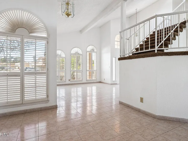 11648 Lake Erie Dr — Photo 6