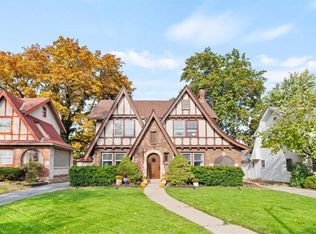 1212 W 72nd St, Kansas City, MO 64114