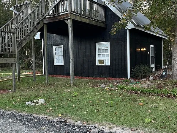 1836/1838 Yule Pines Ln, Hartsville, SC 29550
