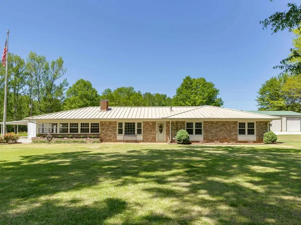 2105 County Road 61, Florence, AL 35634
