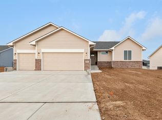 10979 W Sondra St, Maize, KS 67101
