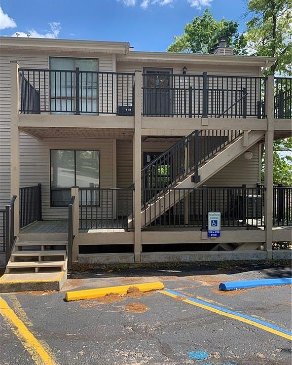 1st image of 108 Robinwood Dr Unit 2E