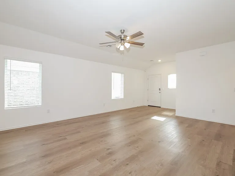 10049 Blackjack Rd — Photo 6