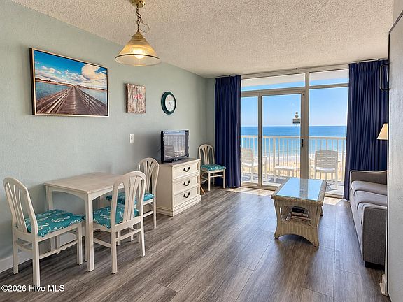 4th image of 158 Seawatch Drive #703