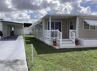 8550 SW 22nd St, Davie, FL 33324