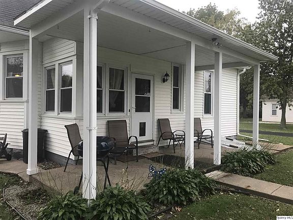 2nd image of 827 Kochs Ln