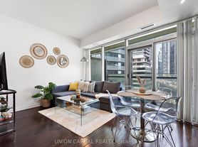 12 York St