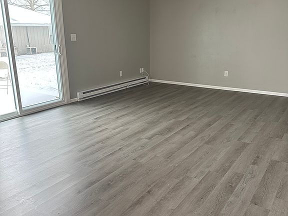 5th image of 2046-2048 Brookhaven Dr