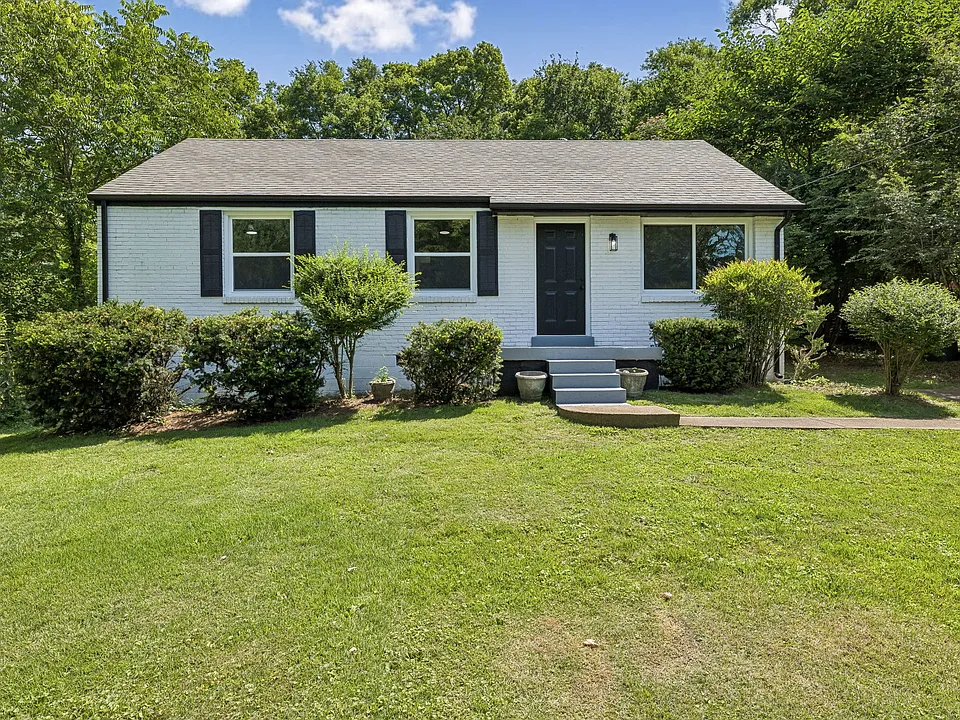 2208 Larimore Dr