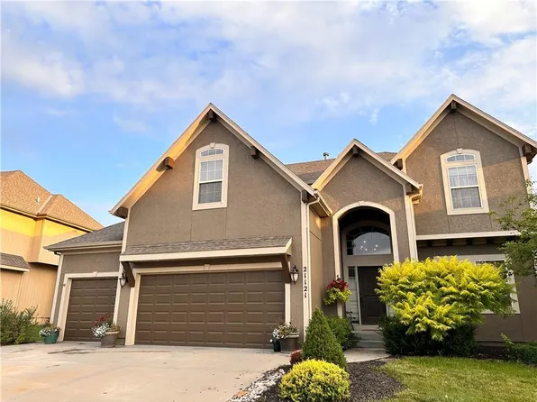 21121 W 108th Ter, Olathe, KS 66061