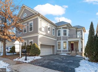 8329 Tillett Loop, Manassas, VA 20110