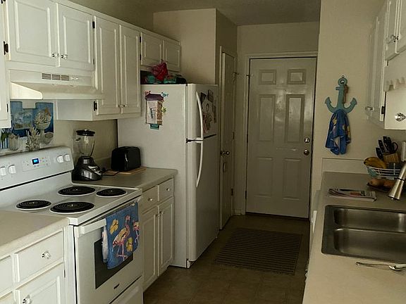 5th image of 353 Mirabelle Dr
