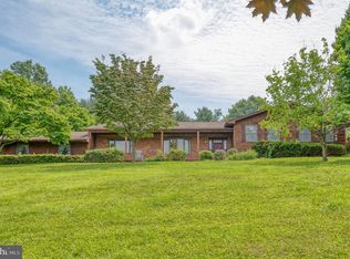 1 Windy Farms Ct, Phoenix, MD 21131