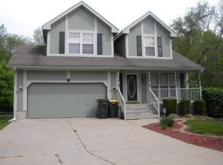 336 Fawn Valley Ct, Lansing, KS 66043